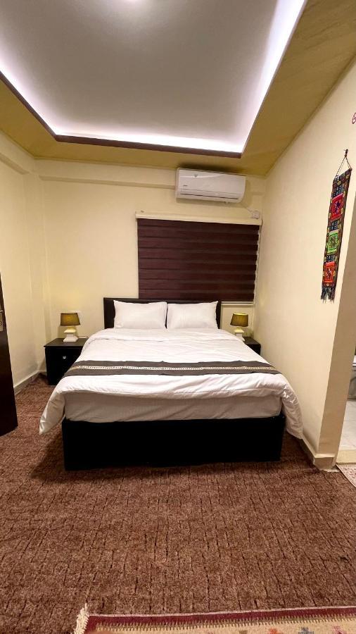 Ad Deir Guesthouse Wadi Musa Exteriör bild