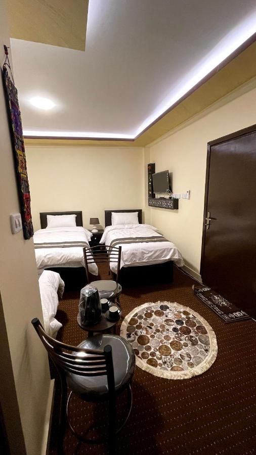 Ad Deir Guesthouse Wadi Musa Exteriör bild