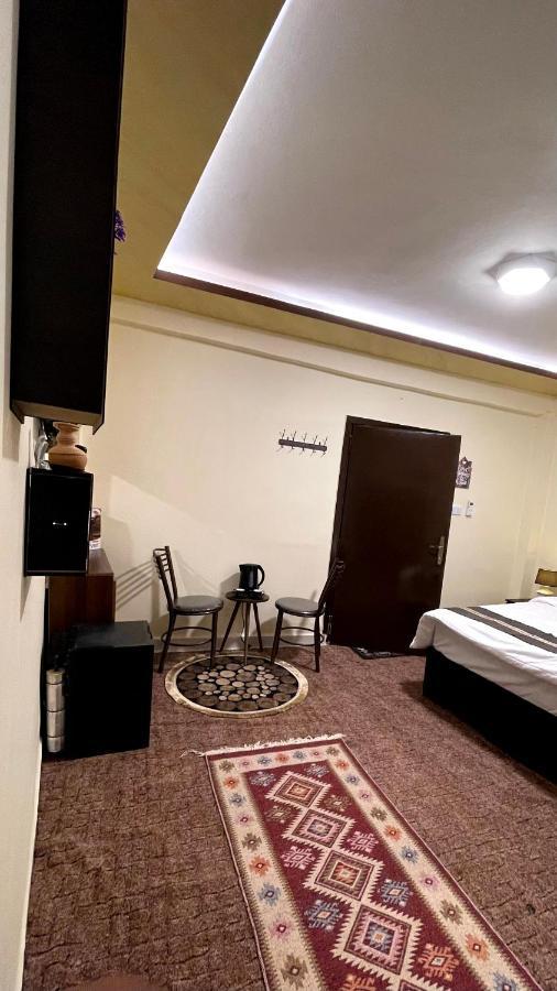 Ad Deir Guesthouse Wadi Musa Exteriör bild